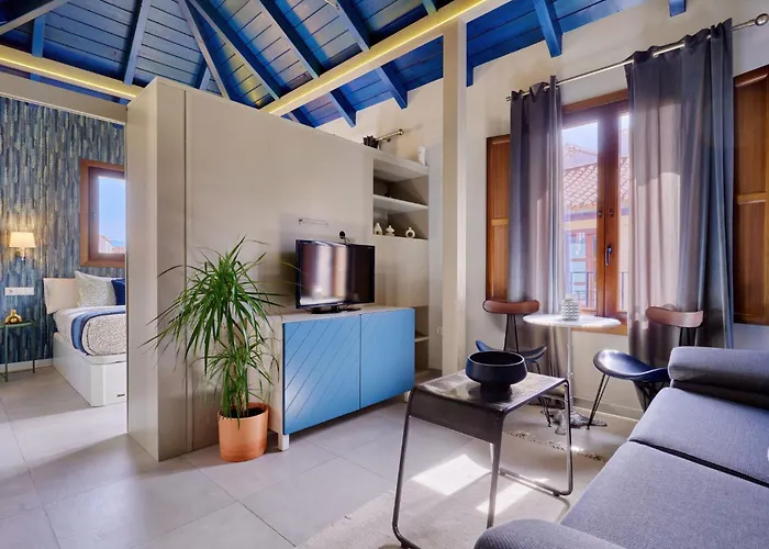 Zirí Suites - Hostatel